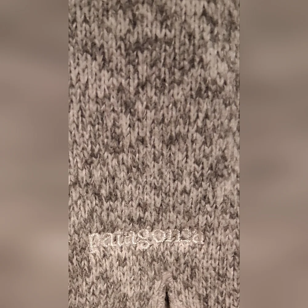 EUC Patagonia Grey Better Sweater Casual Everyday Neutral Winter Scarf Wrap